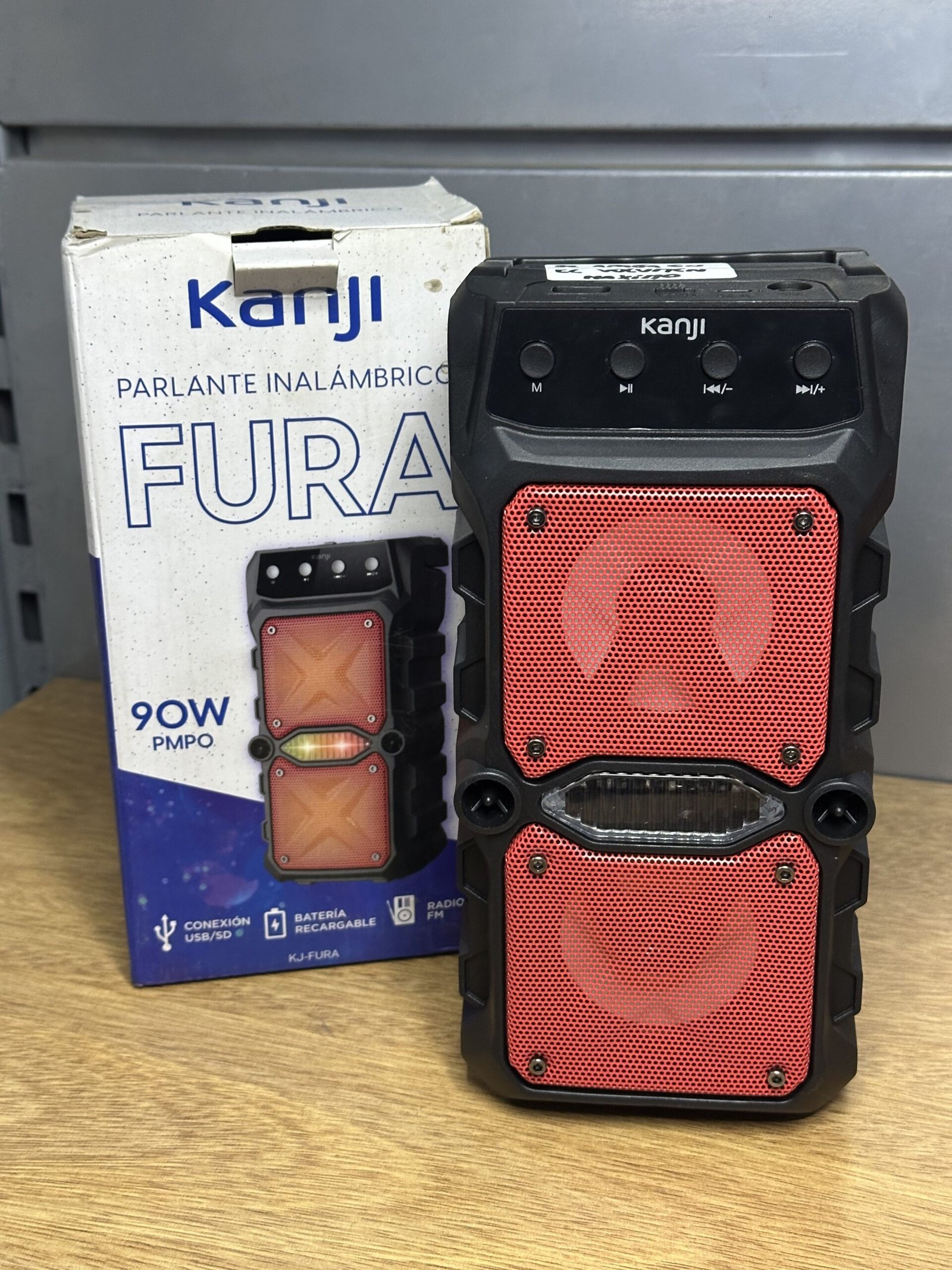 Parlante Bluetooth Kanji Fura con Radio FM y Luces LED