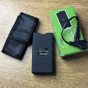 Venta de Garaje 17 Picana electrica con linterna y funda.